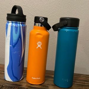 Hydro Flask - Lot of 3 water bottles